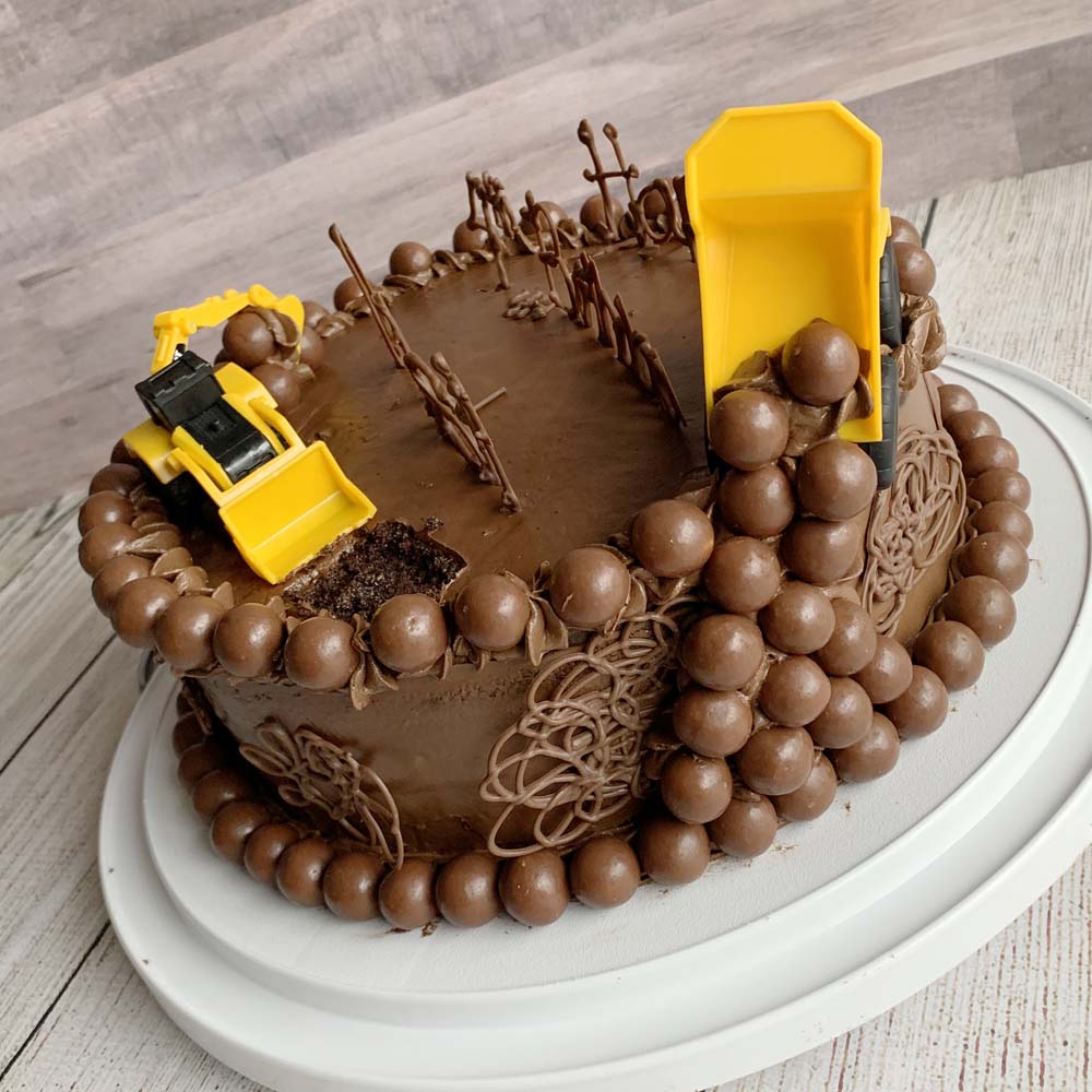 Easy Construction Truck Birthday Cake Idea