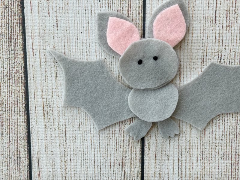 felt bat knot stitch eyes