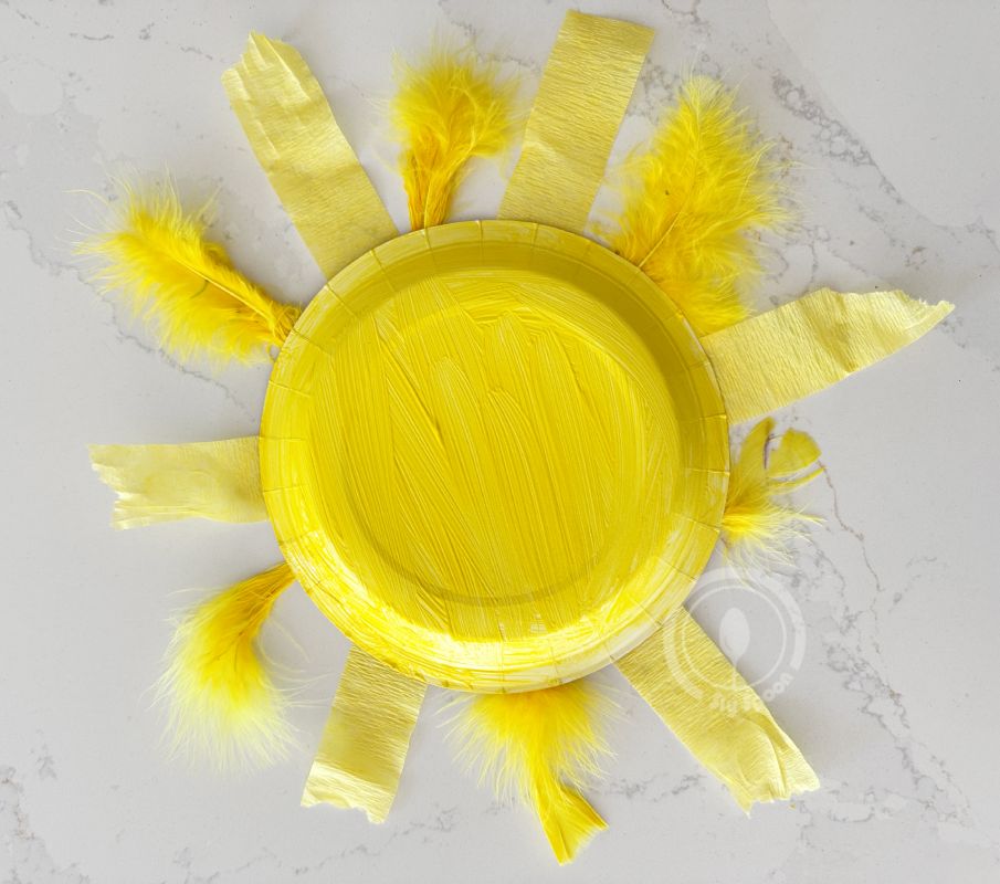 Letter S is for Sunshine Sun Paper Plate Activity idea for preschoolers and kindergarteners learning Letter S