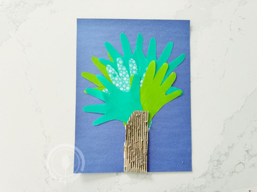 Easy low Prep Letter T is for Traced Hand Tree Craft idea for preschoolers and kindergarteners learning Letter T