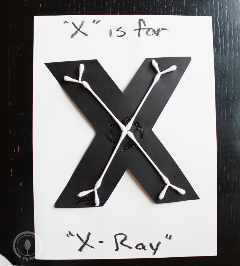 Letter X is for Xray texture craft idea for preschoolers and kindergarteners learning Letter X